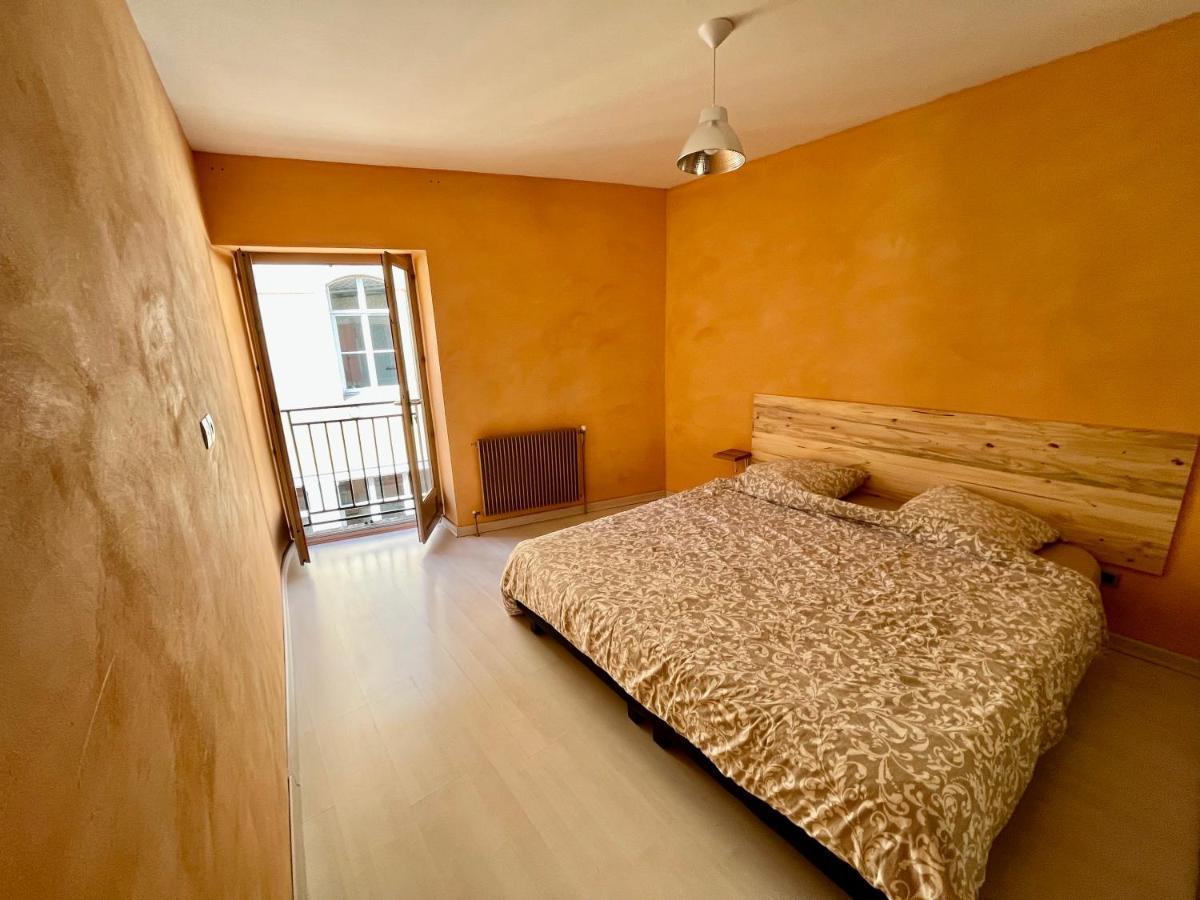 Appartement 2 chambres - lits king size - wifi - baignoire Le Puy-en-Velay Extérieur photo